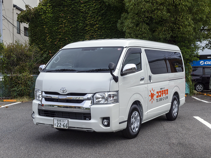 ココテラス専用送迎車